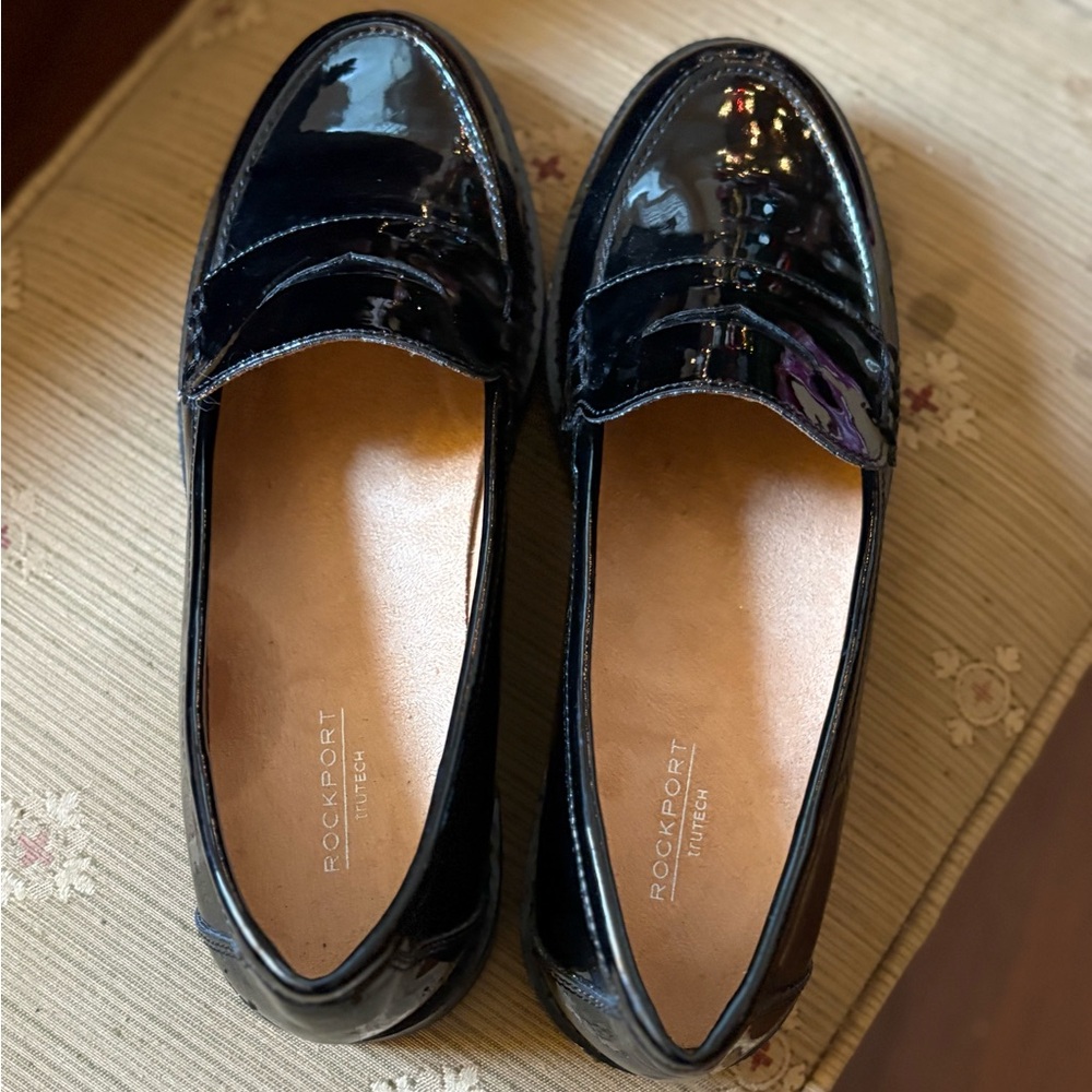 Rockport Women's black patent leather loafers